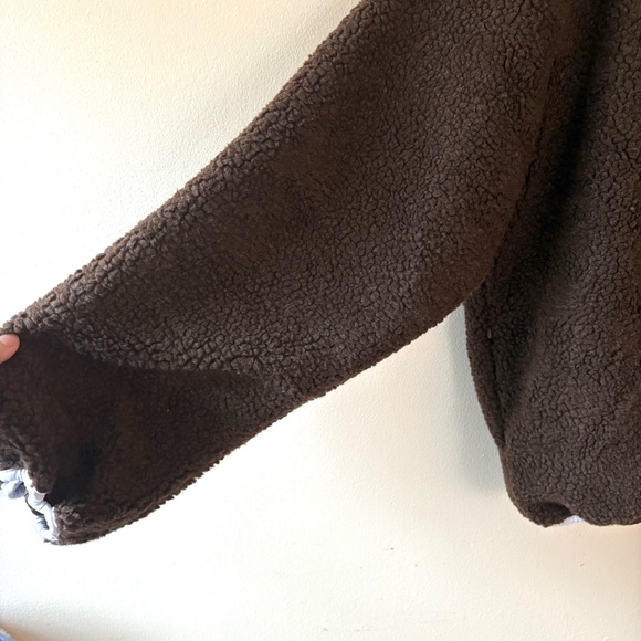 Parke oversized pullover fleece in chocolate brown - Picture 4 of 6